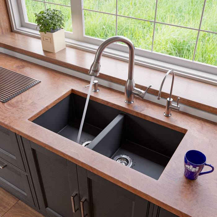 Traditional Gooseneck Pull Down Kitchen Faucet