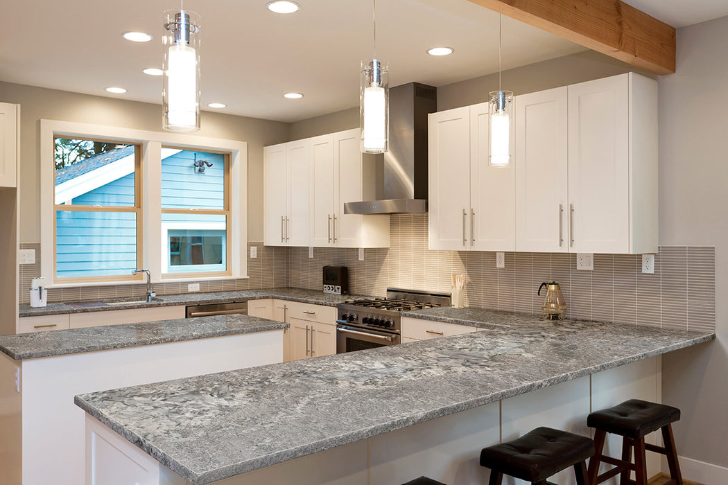 Silver Falls granite countertop kitchen scene